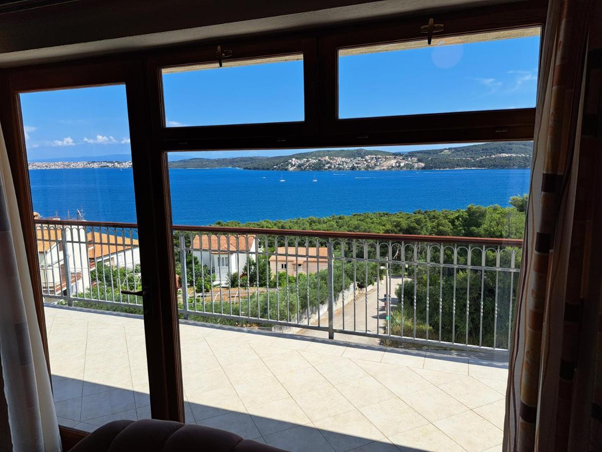 Apartment With Splendid Sea View 特罗吉尔 外观 照片