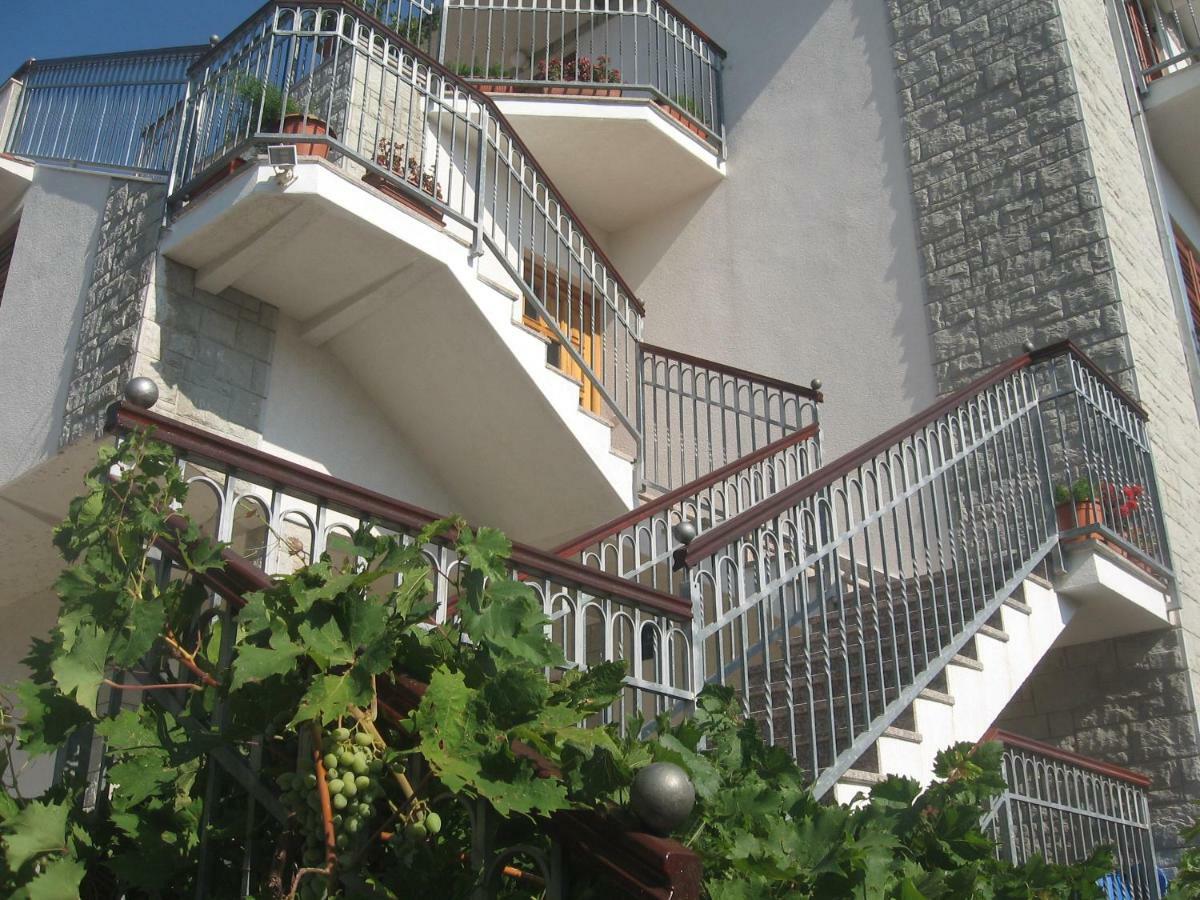 Apartment With Splendid Sea View 特罗吉尔 外观 照片